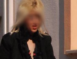 Bebeğini ölüme terk eden öğretmen hakim karşısına çıktı