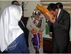 Bakan Cevdet Yılmaz'a Anlamlı Hediye