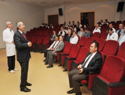 Yüzüncü Yıl Üniversitesi'nde Dünya Tıp Bayramı etkinliği düzenlendi