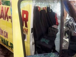 HAK-PAR seçim aracına saldırı