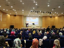 "İlahiyat camiası İslam düşüncesinin neresinde"