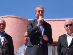 Bakan Eker CHP, MHP, BDP ve paralel yapıya yüklendi