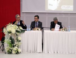 'Seçim ve Ekonomi' paneli düzenlendi