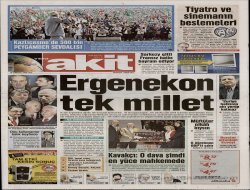 Yeni Akit Gazetesi Kazlıçeşme'yi  Üst Manşetten Verdi: 500 bin Kişi Toplandı