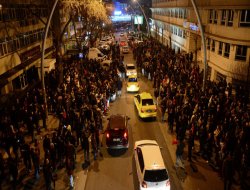 CHP'liler YSK önünde toplandı