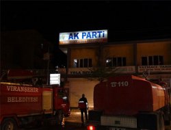 Viranşehir'de AK Parti Binasına Saldırı