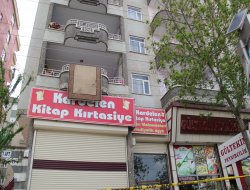 Kolonu çatlayan bina boşaltıldı