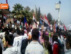 Li Qamişlo alîgirên Esed xwepêşandanek li dar xistin