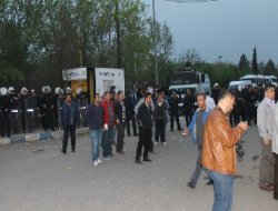 Diyarbakır'da Dedaş eylemcilerine polis müdahale etti