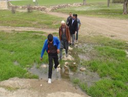 Üstü açık su kuyusu tehlike saçıyor