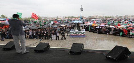 Batman'da mevlid etkinliği Yağmura rağmen büyük bir coşku ile başladı