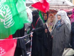 "Bütün insanlık Hz. Peygamberi örnek almalıdır"