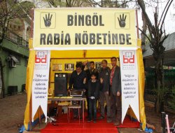 529 idam kararına karşı Bingöl'de R4bia nöbeti