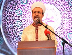 "İbrahim'in hiç bir zaman üç dini olmadı"