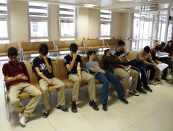 Mersin'de öğrenciler yemekten zehirlendi