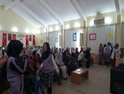 Çınar'da imam hatipliler Kutlu Doğum etkinliği düzenledi