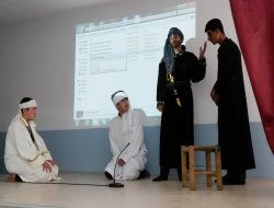 Tatvanlı öğrencilerden Kutlu Doğum etkinliği