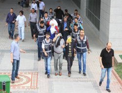 Dolandırıcılık operasyonunda 10 tutuklama