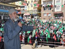 "Çocuklarımıza Hz Peygamberin sevgisini aşılayalım"