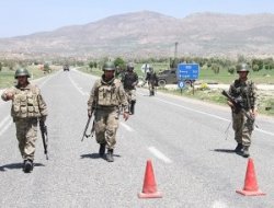 Lice'de 2 Uzman Çavuş Kaçırıldı