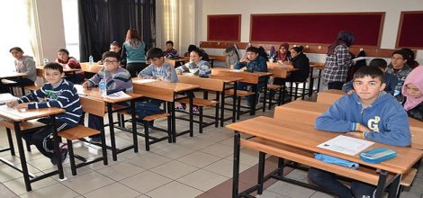 Liselerde ilk hafta yoklama yok