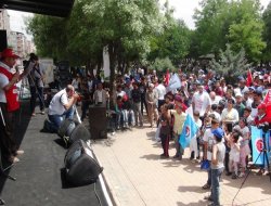 Batman'da 1 Mayıs kutlamalarına işçi ilgi göstermedi