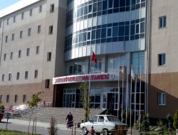 Vatandaşa çarpan araç sürücüsü kayıplara karıştı