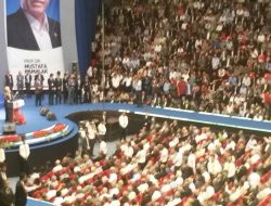 Saadet Partisi Kongresi'nde gerginlik