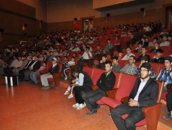 'Kur'an İkliminde Gençlerle Buluşma' paneli yapıldı