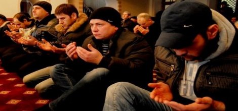 Kırım'da Müslümanlar keyfi olarak sorgulanıyor