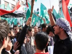 Kurd Li Dijî PKKê Dibin Xwedî Çek