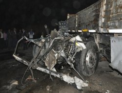 Şırnak'ta trafik kazası:2 ölü 3 yaralı