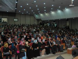 'İslam Hukuku Perspektifinde Tesettür' konferansı