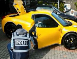 Lüks otomobil baskınında 11 kişi tutuklandı