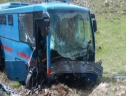 Cezaevi Aracı Devrildi: 1 Ölü, 9 Yaralı