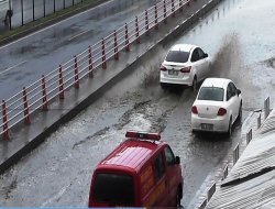 Diyarbakır'da Sağanak Yağış