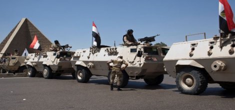 Mısır'da darbenin yıldönümünde gözaltı furyası