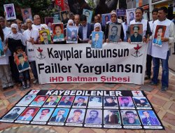 Kayıp yakınları 276'ıncı haftada aynı yerde toplandılar