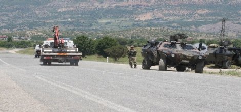 Lice'de göstericilere müdahale başladı