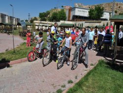 Mardin'de yürüyüş ve bisiklete binme etkinliği