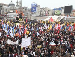 Geziciler meydanlara inmeye hazırlanıyor