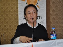 AK Parti görevden almaları değerlendirdi