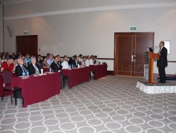 Bölge aile hekimleri, sempozyumda bir araya geldi