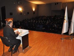 "Kur'an İkliminde Gençlerle Buluşma" semineri düzenlendi