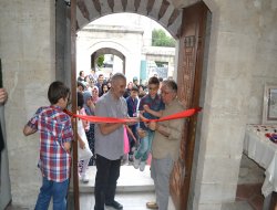 Yetimler eserlerini sergiliyor