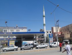 Akçakale'deki camiler minarelerle güzelleşiyor