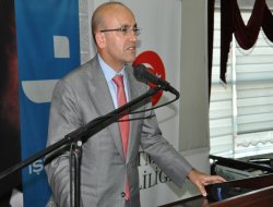 Bakan Şimşek: Bazıları eski günlere dönmek istiyor