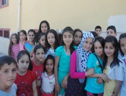 Haydi, arkadaşlar camiye