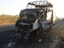 Kamyonetle motosiklet çarpıştı: 1 ölü