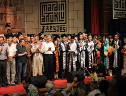 Kürtçe ve Zazaca öğretmen adayları mezun oldu